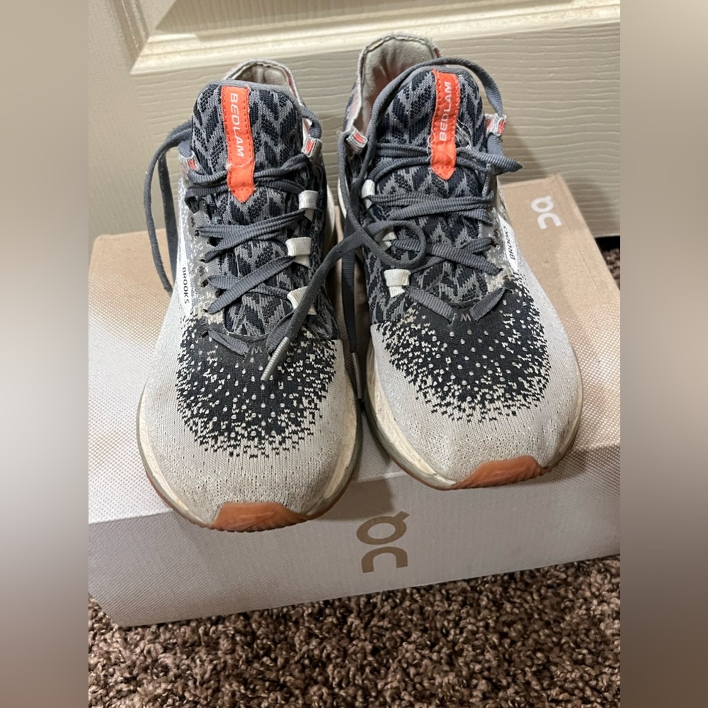 Brooks Tennis shoes